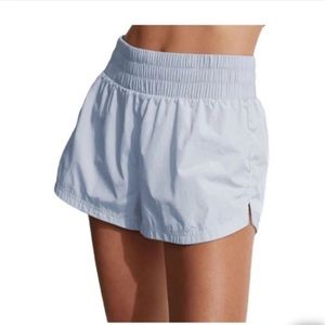 Varley Kallin Metallic Running Short Size L in Zen Blue NWT